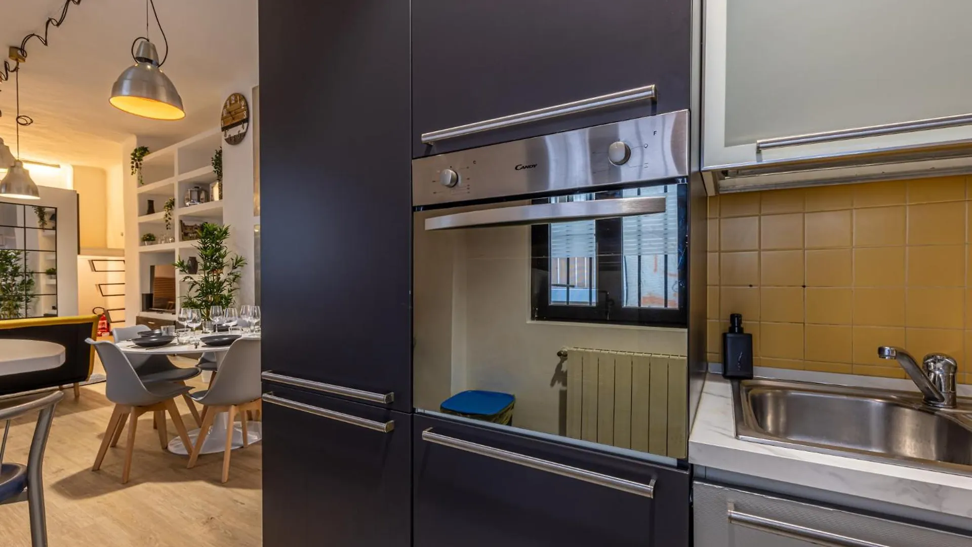 Апартаменты Industrial Loft Near The Centre Of Милан Италия