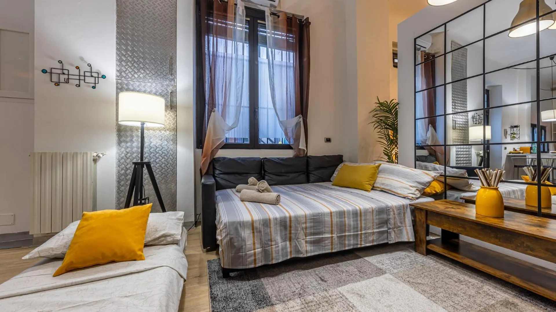 Апартаменты Industrial Loft Near The Centre Of Милан 0*,  Италия